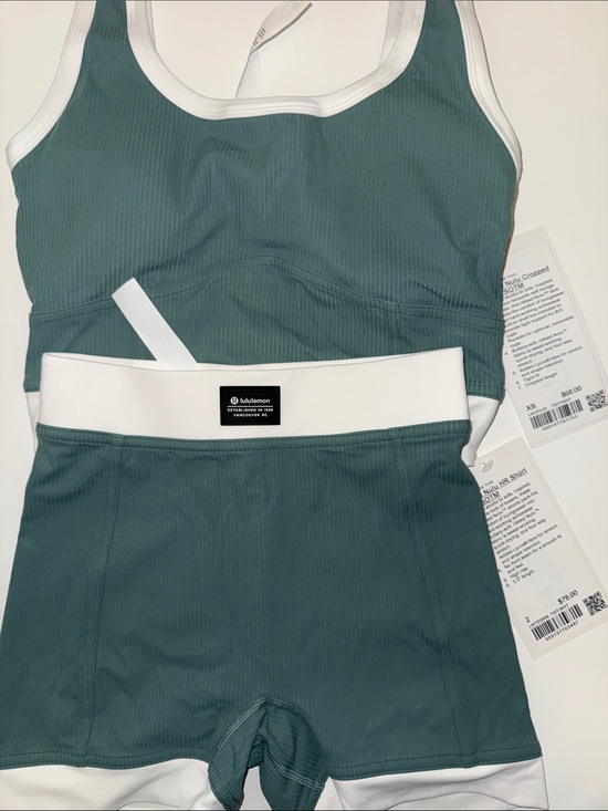 lululemon athletica Pants - lululemon athletica teal and white ribbed sports bra & shorts set